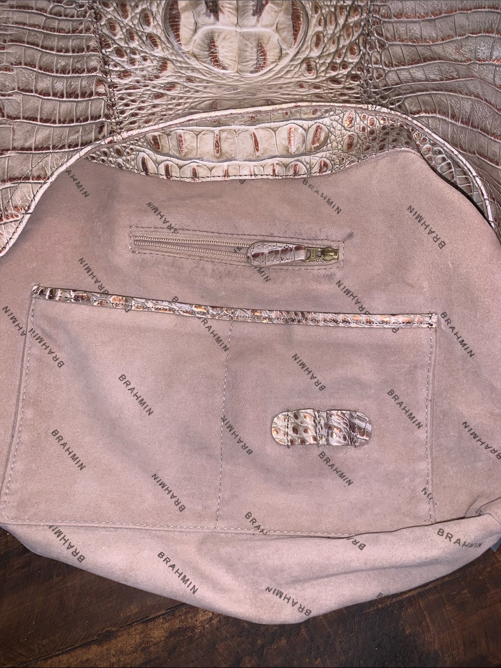 Brahmin croc embossed tan and rose gold handbag purse - Picture 13 of 14